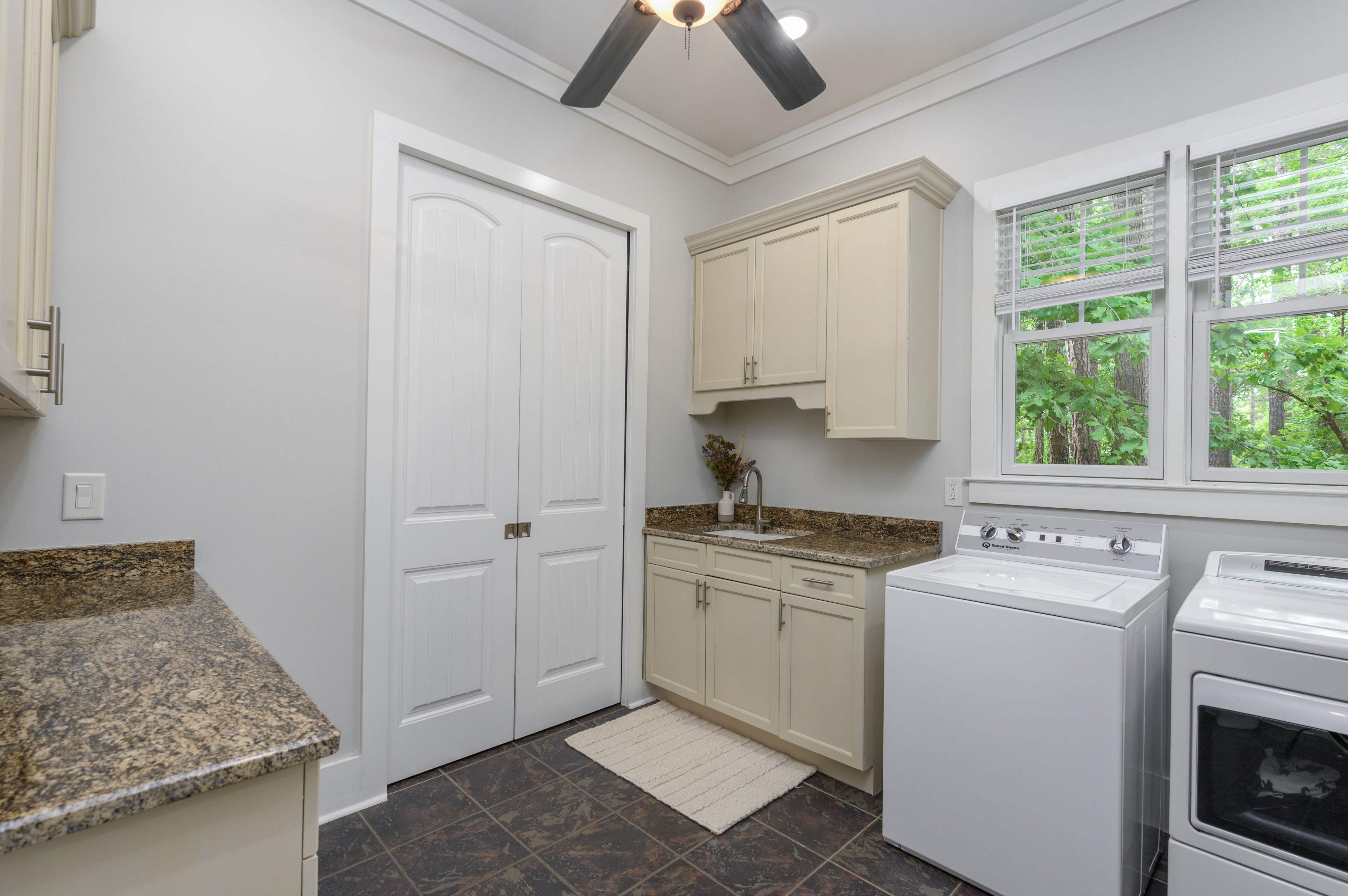 1030 Monfort Court image 19